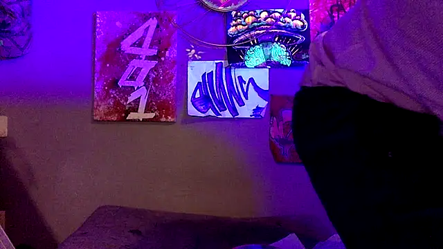 3615-ULLA online show from March 13, 9:09 pm