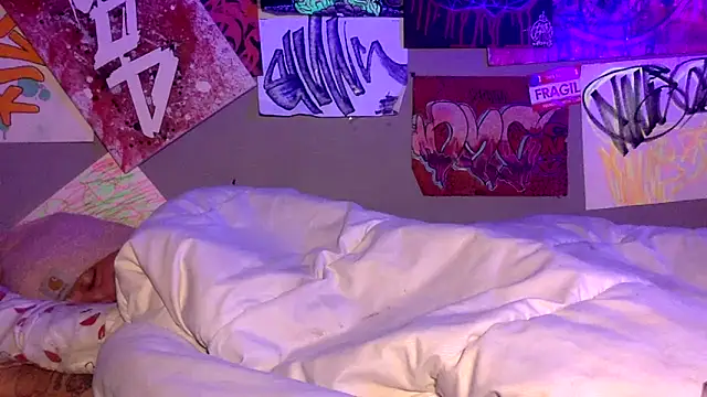 3615-ULLA online show from March 24, 12:43 am