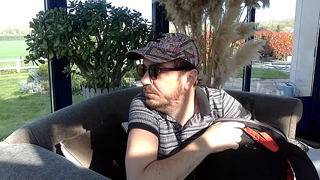 3615-ULLA online show from March 20, 8:59 am