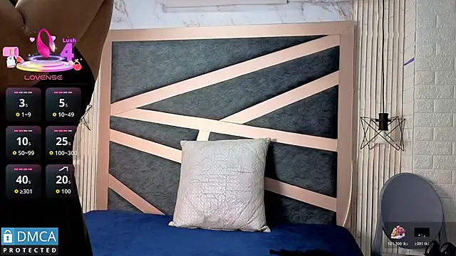 Clhoee  online show from November 7, 1:21 am