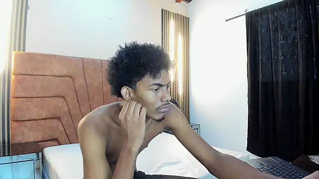 FYKMOR 1 online show from December 1, 7:48 pm