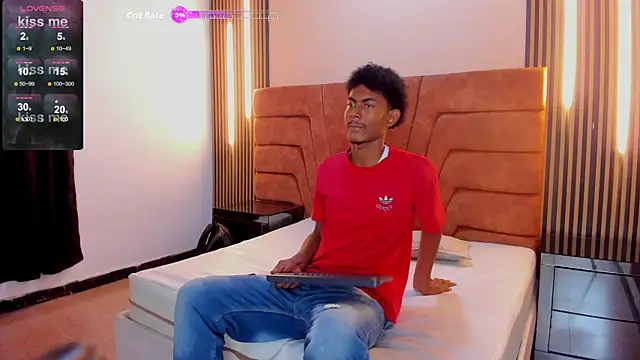 FYKMOR 1 online show from November 18, 8:01 pm