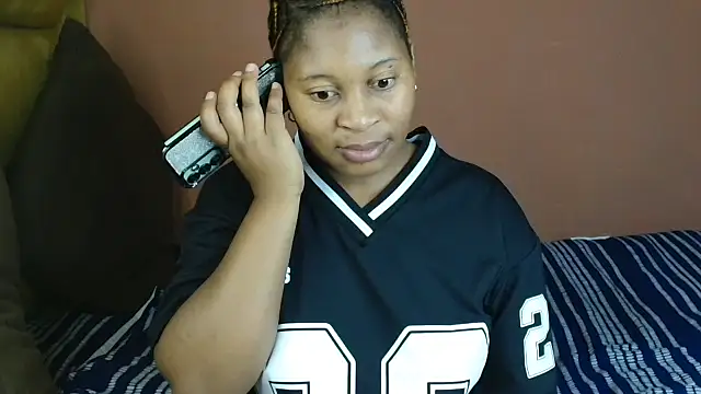 SexxyAddiict online show from November 2, 5:18 pm