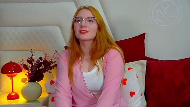 AliceAllisons online show from April 8, 6:31 pm