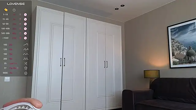 brightrays    online show from June 7, 1:44 am