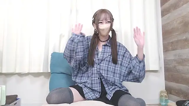 baby yanchan online show from March 12, 10:30 am