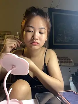 Snapshot of Lucky-nice202 chatting on November 8, 8:34 pm Lucky-nice202 online show from November 8, 8:34 pm