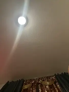 LeaRos online show from November 26, 9:04 pm