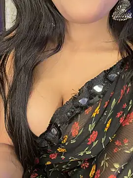 KARISHMA-STRIP online show from March 22, 6:42 pm