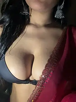 KARISHMA-STRIP online show from February 22, 8:32 pm