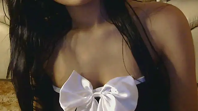 KARISHMA-STRIP online show from February 16, 2:54 am