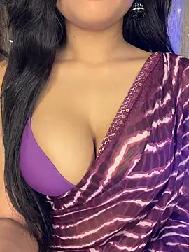 KARISHMA-STRIP online show from March 3, 9:44 pm