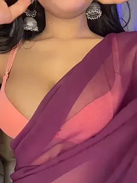 KARISHMA-STRIP online show from March 18, 6:42 pm