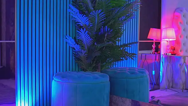 KendraMoon online show from December 4, 3:55 pm