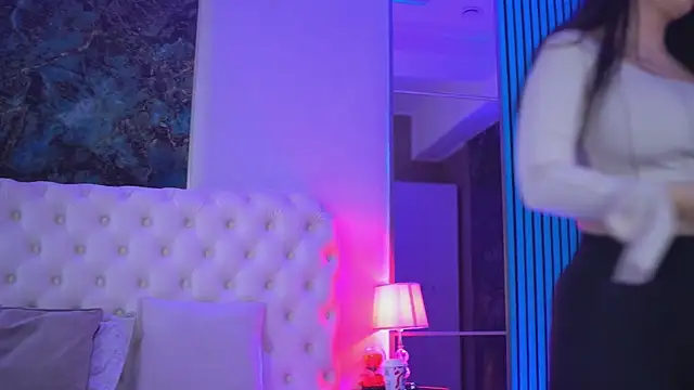 Snapshot of KendraMoon chatting on November 11, 4:13 pm KendraMoon online show from November 11, 4:13 pm