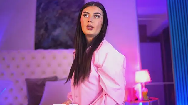 Snapshot of KendraMoon chatting on October 23, 3:10 pm KendraMoon online show from October 23, 3:10 pm