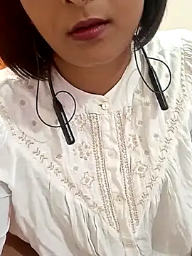 Queen Kushi4 online show from May 7, 5:44 am