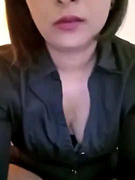 Snapshot of Queen_Kushi4 chatting on July 6, 8:54 am Queen Kushi4 online show from July 6, 8:54 am