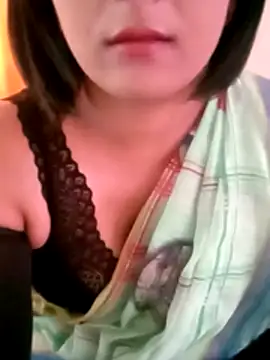 Snapshot of Queen_Kushi4 chatting on July 15, 10:00 am Queen Kushi4 online show from July 15, 10:00 am