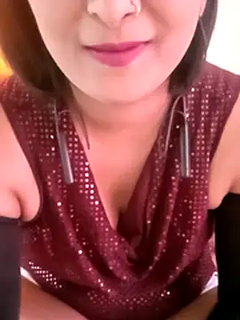Snapshot of Queen_Kushi4 chatting on June 15, 10:26 am Queen Kushi4 online show from June 15, 10:26 am
