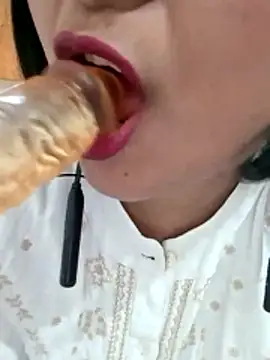 Queen Kushi4 online show from March 7, 6:02 pm