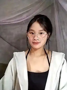 Snapshot of saronla_03 chatting on December 18, 2:16 am saronla 03 online show from December 18, 2:16 am