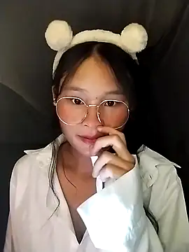 Snapshot of saronla_03 chatting on September 9, 3:21 pm saronla 03 online show from September 9, 3:21 pm