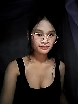 Snapshot of saronla_03 chatting on November 10, 4:12 pm saronla 03 online show from November 10, 4:12 pm