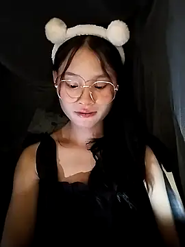 Snapshot of saronla_03 chatting on September 18, 2:31 pm saronla 03 online show from September 18, 2:31 pm