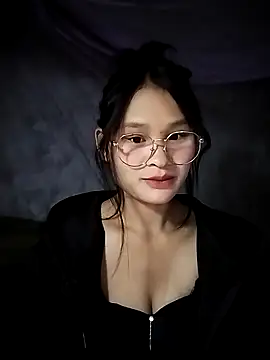 Snapshot of saronla_03 chatting on November 24, 3:23 pm saronla 03 online show from November 24, 3:23 pm