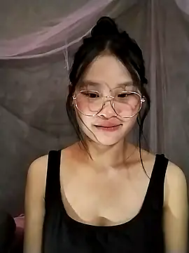 Snapshot of saronla_03 chatting on November 30, 7:09 am saronla 03 online show from November 30, 7:09 am