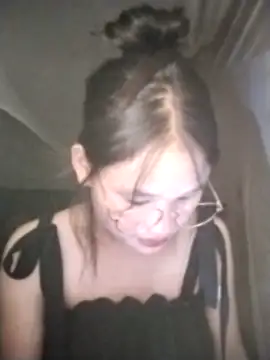 Snapshot of saronla_03 chatting on September 11, 3:12 pm saronla 03 online show from September 11, 3:12 pm