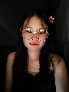 Snapshot of saronla_03 chatting on September 20, 2:55 pm saronla 03 online show from September 20, 2:55 pm