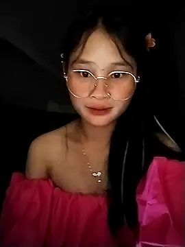 Snapshot of saronla_03 chatting on September 21, 4:01 pm saronla 03 online show from September 21, 4:01 pm