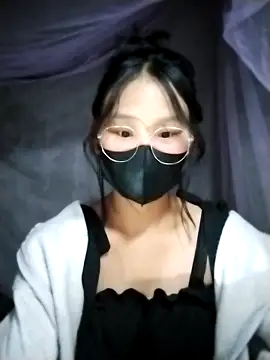 Snapshot of saronla_03 chatting on November 20, 3:45 pm saronla 03 online show from November 20, 3:45 pm