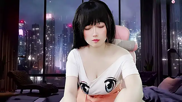 LuckyCute-Tutu online show from January 9, 12:45 pm