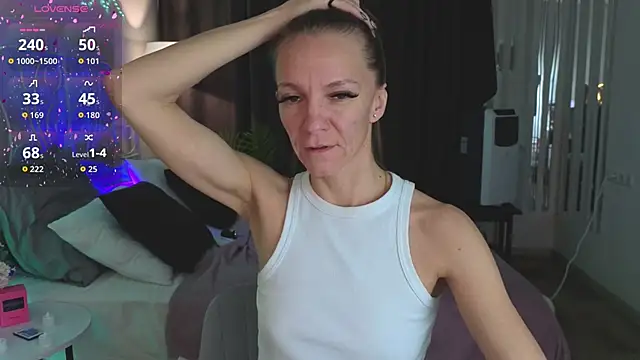 Jesica mooon online show from March 4, 1:24 am