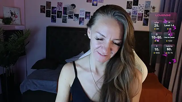 Snapshot of Jesica_mooon chatting on October 9, 1:28 am Jesica mooon online show from October 9, 1:28 am
