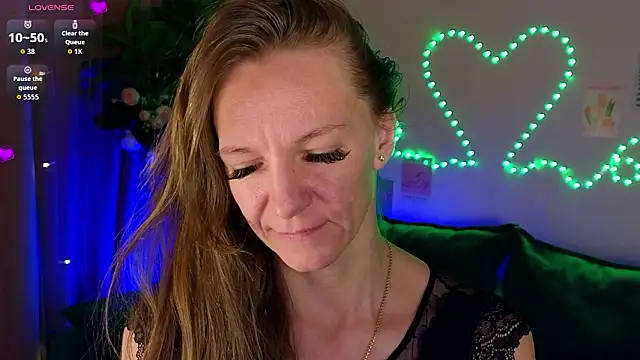 Jesica mooon online show from February 7, 1:35 am