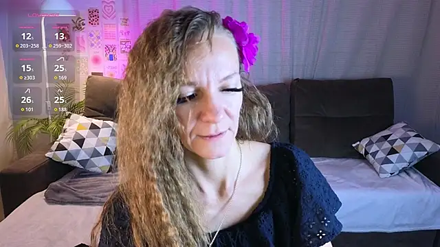 Snapshot of Jesica_mooon chatting on October 18, 1:29 am Jesica mooon online show from October 18, 1:29 am