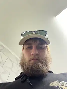 high3ndlowlife online show from February 8, 9:45 pm