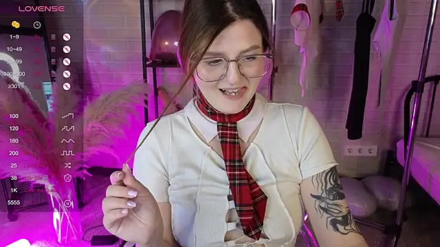 Ruby Al1en online show from October 8, 1:40 am