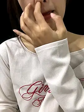   BabyShowPublic   online show from October 5, 1:24 pm