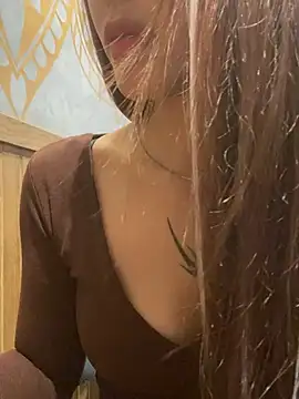   BabyShowPublic   online show from March 4, 1:19 pm