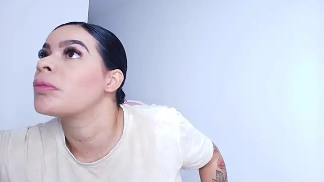 emma madi online show from November 7, 11:59 am