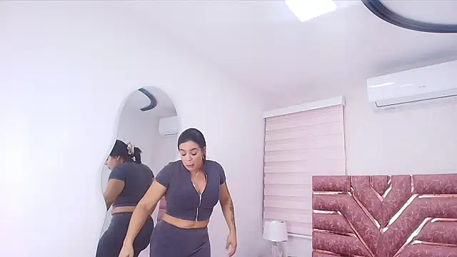 emma madi online show from December 3, 11:53 am