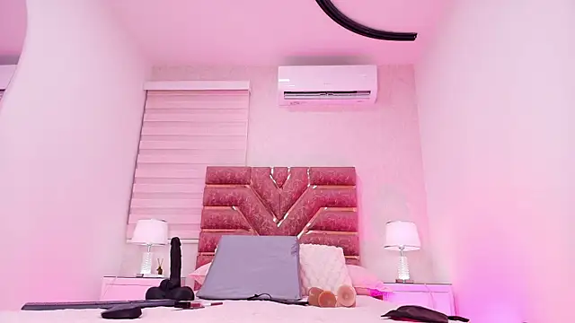 emma madi online show from November 23, 11:53 am