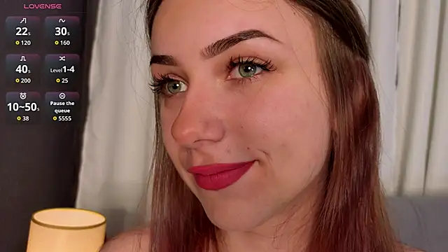 thelittlecowgirl online show from April 6, 2:07 am