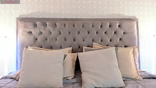 BellaNixs online show from November 18, 3:10 am