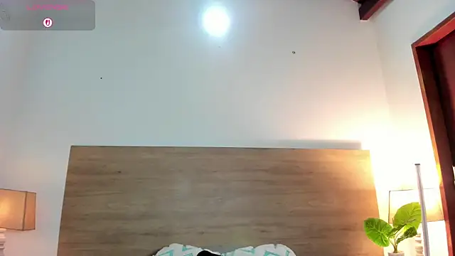 BellaNixs online show from March 6, 11:16 am